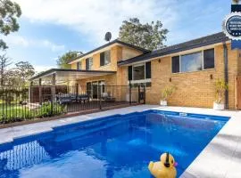 Anglesey - Pet Friendly with Pool - 4 Mins Walk to Beach