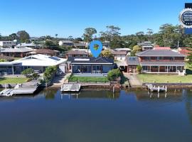 Watersedge - Absolute Waterfront, hotel en Sussex Inlet