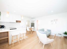 Anchor at Redcliffe - Retreat on the Peninsula, hotel v destinaci Redcliffe