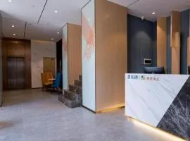 ZMAX Hotels Shenzhen Lianhuacun Metro Station