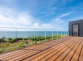 the SHIHACHI, hotel in Mōrai