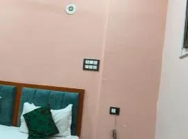 Rudraksh Kashi inn guest house