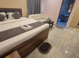 Hotel Plaza, ξενοδοχείο σε Chunchura