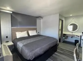 Bronco Motel South Central