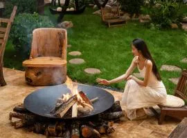 Lijiang Ancient City Hitone Rizhao Jinshan Sky Garden Snow Mountain Viewing Resort