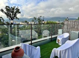 Jaydeep tower - Tulsi Inn, ξενοδοχείο κοντά στο Αεροδρόμιο Pantnagar - PGH, Haldwani