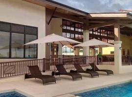 Azure Edge, hotel in Dauis