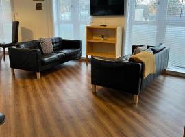 Caledonian Apartment，位于珀斯的酒店