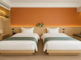 Bishkek Crystal Luxury Smart Hotel Ala-Too Square Branch