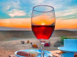 Desert Heaven Camp - A Family Luxury Resort Jaisalmer, resort em Jaisalmer