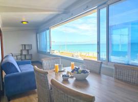 Ocean Blue Stay, hotel in St James