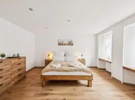 Altstadtidyll am See 1 - 6 Personen I Ruhig - Balkon - Parkplatz - nahe Bahnhof und Autobahn