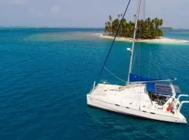 Leopard 42 Catamaran - Private Charter with Crew
