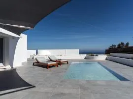 Oikos Santorini Living Concept