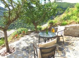 Luna Menguante, hotel in La Viliella