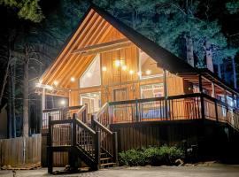 Moki Pines Chalet - Stylish Stay Among the Pines, khách sạn ở Flagstaff