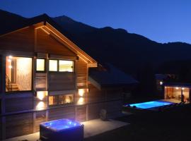 Chalet neuf, Jacuzzi, piscine privée mai-sept, pétanque, proche Paradiski, hotel pro pobyt s domácími mazlíčky v destinaci Aime La Plagne