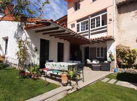 14A07 By R2R Casa Elisa en la Isla, Hotel in La Isla