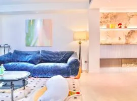 4 RMs city APT, Easy to go all attractions