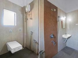 OYO Flagship Martin's Inn Guest House，Sopāra的飯店