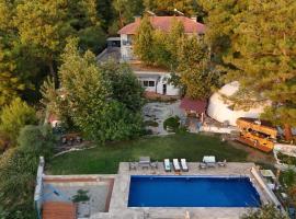 Albatlos, hostel v destin&aacute;cii Yaka