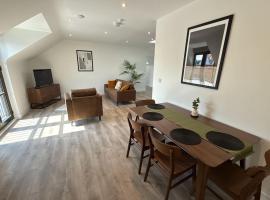 Penthouse 2 bed 1 bathroom property in centre, hotel v destinaci Abingdon