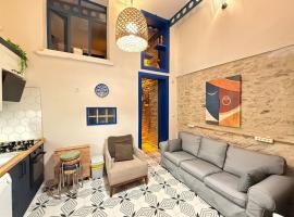 Loft Cosy Stone House, hotel a Konak