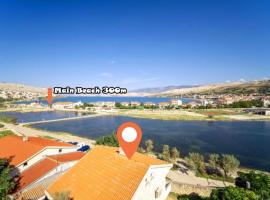 House Pag Vacation House, hotel in Pag