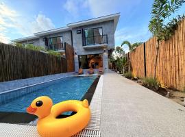 Pool Villa 3Br Close To Beach-Lokiya Pool Villa 3, Hotel in Ko Lanta