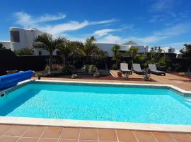 Villa Adais, hotel in Playa Blanca