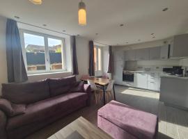 Charmant 2 pièces avec jardin - Hyper centre BSM, hotel v destinaci Bourg-Saint-Maurice