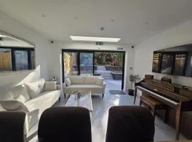 Comfortable at Albion's House