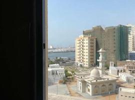 Sharing flat for LADIES ONLY, hostel σε Sharjah