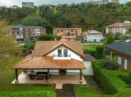 Amplia y cómoda casa en playa Ribera – hotel w mieście Suances