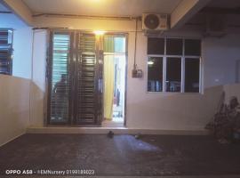 Homestay Bajet EM1 Pantai Remis PK, hotell sihtkohas Pantai Remis