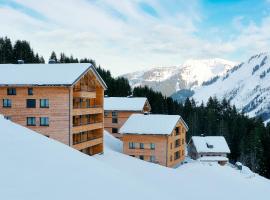 Alpenstolz Dam&uuml;ls Haus 1 - Stilvoll urlauben in den Bergen, хотел с паркинг в Дамулс