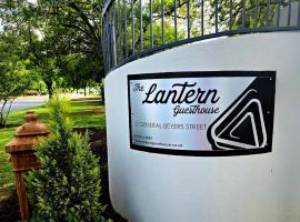 The Lantern Guesthouse, B&B in Bloemfontein