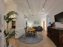 MWC - Modena via Ganaceto 100