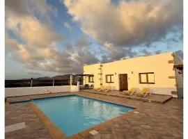 Idyllic Villa La Hoya Private Pool