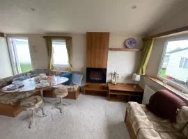 Lovely 6 Berth Caravan Nearby Hunstanton Beach In Norfolk Ref 23020T