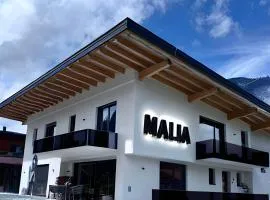 MALIA - Alpine Hideaway
