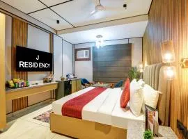 J Residency Near Nizamuddin Railway Station