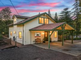 Bearfoot Cabin 15 Min to Yosemite Gate!, hotel in Oakhurst