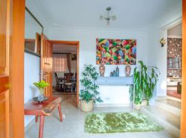 Tara Villa - Elegant 4-Bedroom Home in Buziga - Kampala, villa in Kampala