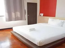 XX GO INN Silom BTS Saint Loius - เซนหลุย