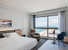 The View - Saint George Hotel, hotel in Beiroet