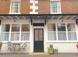 No48 - Luxe Edwardian Shop Conversion in Pewsey