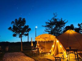 O Pedrouzo Base Camp, luxe tent in O Pino 