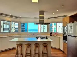 CURTA!|211| Elegante 4 Suítes | Quadra & Vista Mar