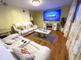 Ana's House - Cozy 2BR Near Yale & Downtown